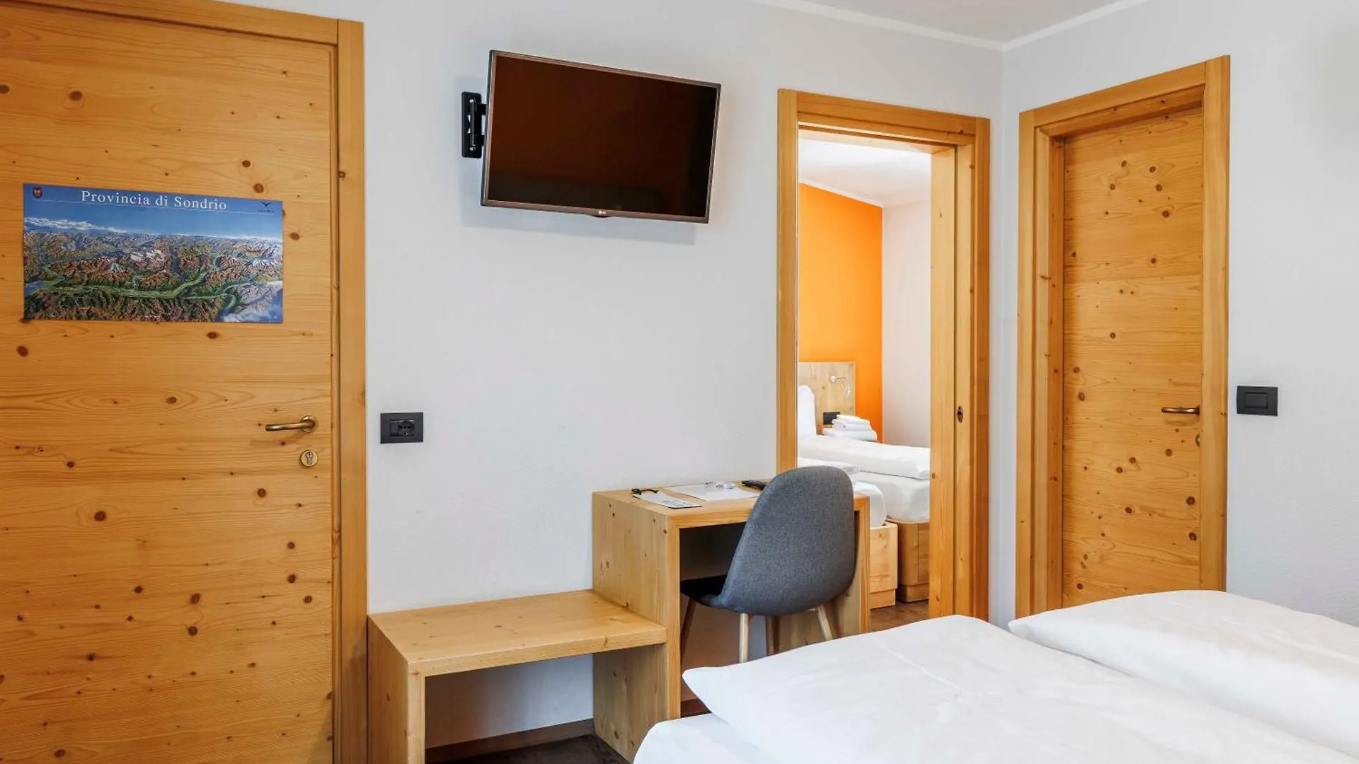 B&B Engadina Livigno 0*,  Italy